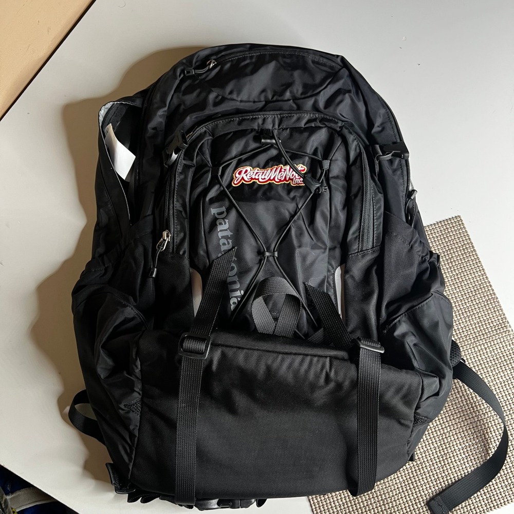 Patagonia Chacabuco 32L Backpack Black Laptop Bag RetailMeNot Logo 48550